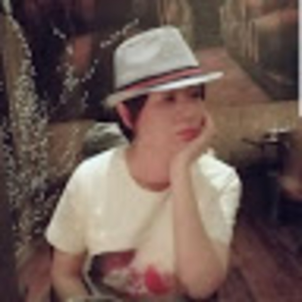 Meet your Posher, Livia